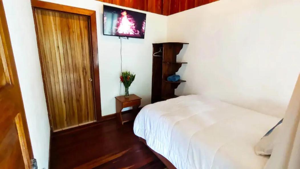 Cowboy Hostel - Habitaciones Con Bano Privado Monteverde Luaran gambar